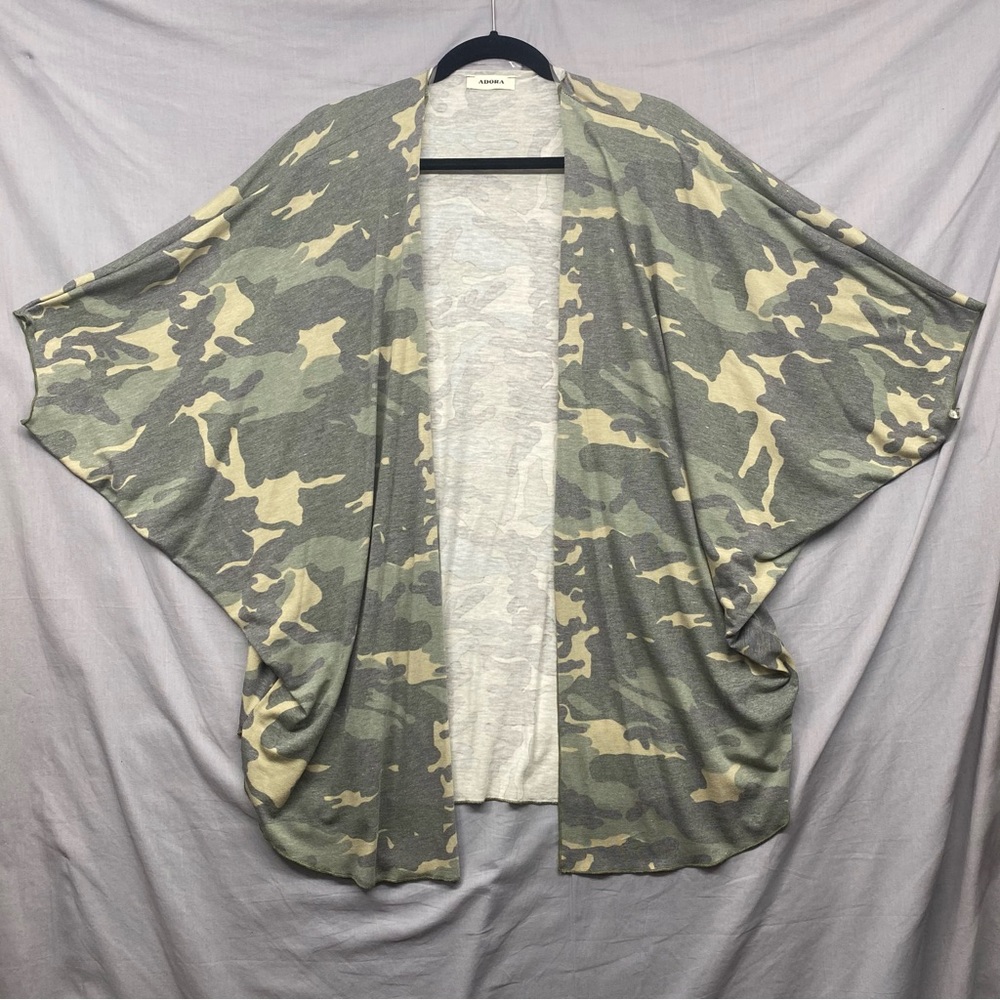 Adora Open Top‎ Cover Up  Batwing Sleeve Jungle Camo Green Size | OS